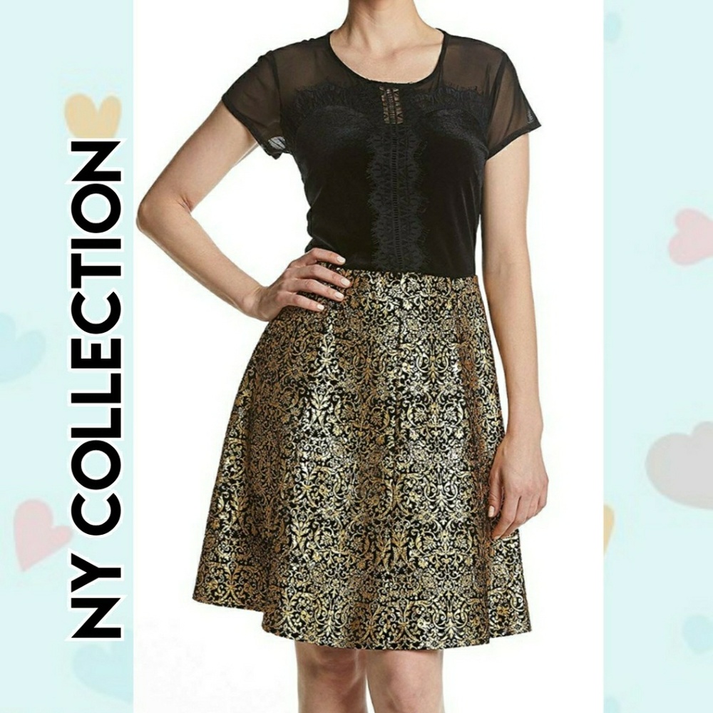 🆕️NWT Velvet and gold holiday dress
